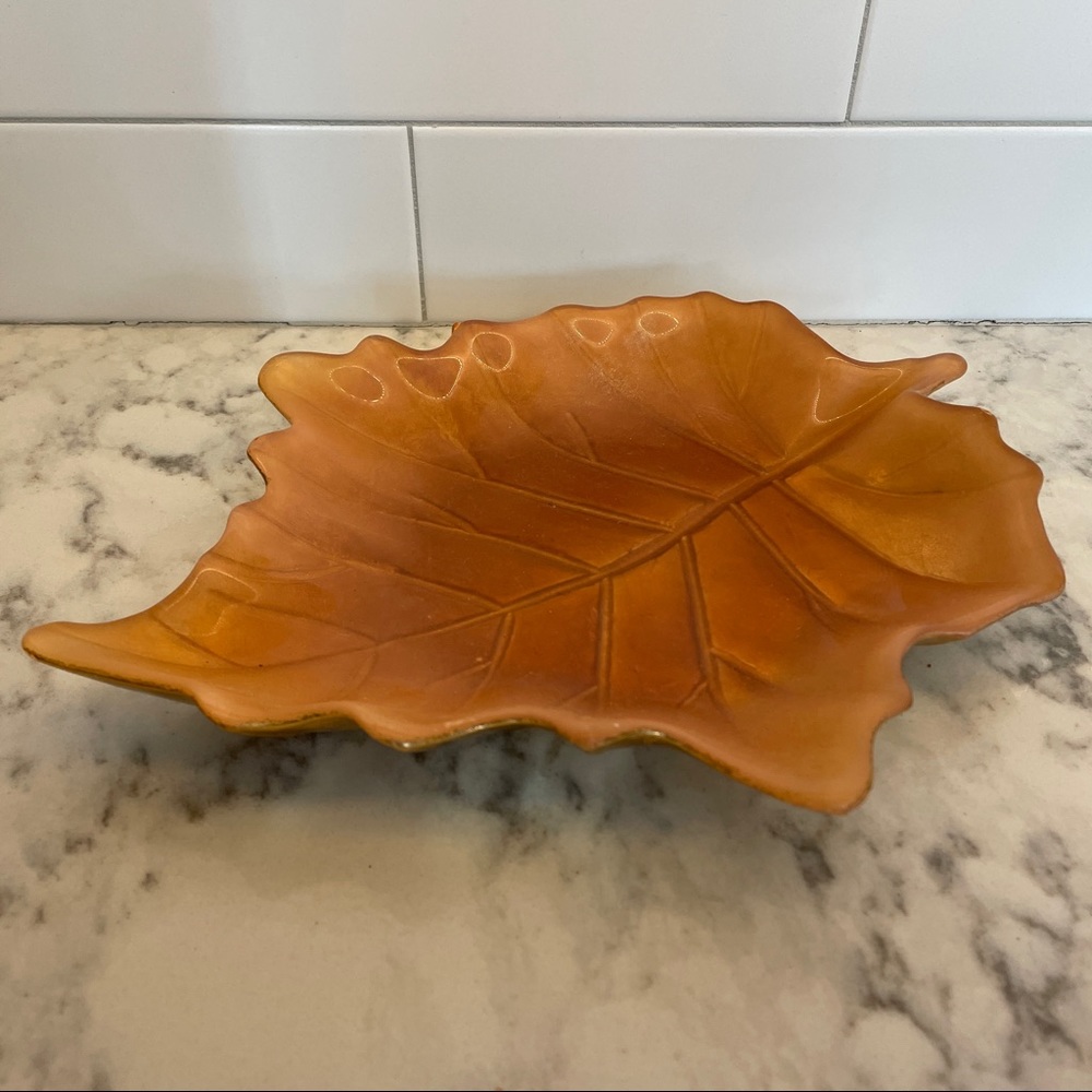 Leaf 🍂 shaped serving dish
